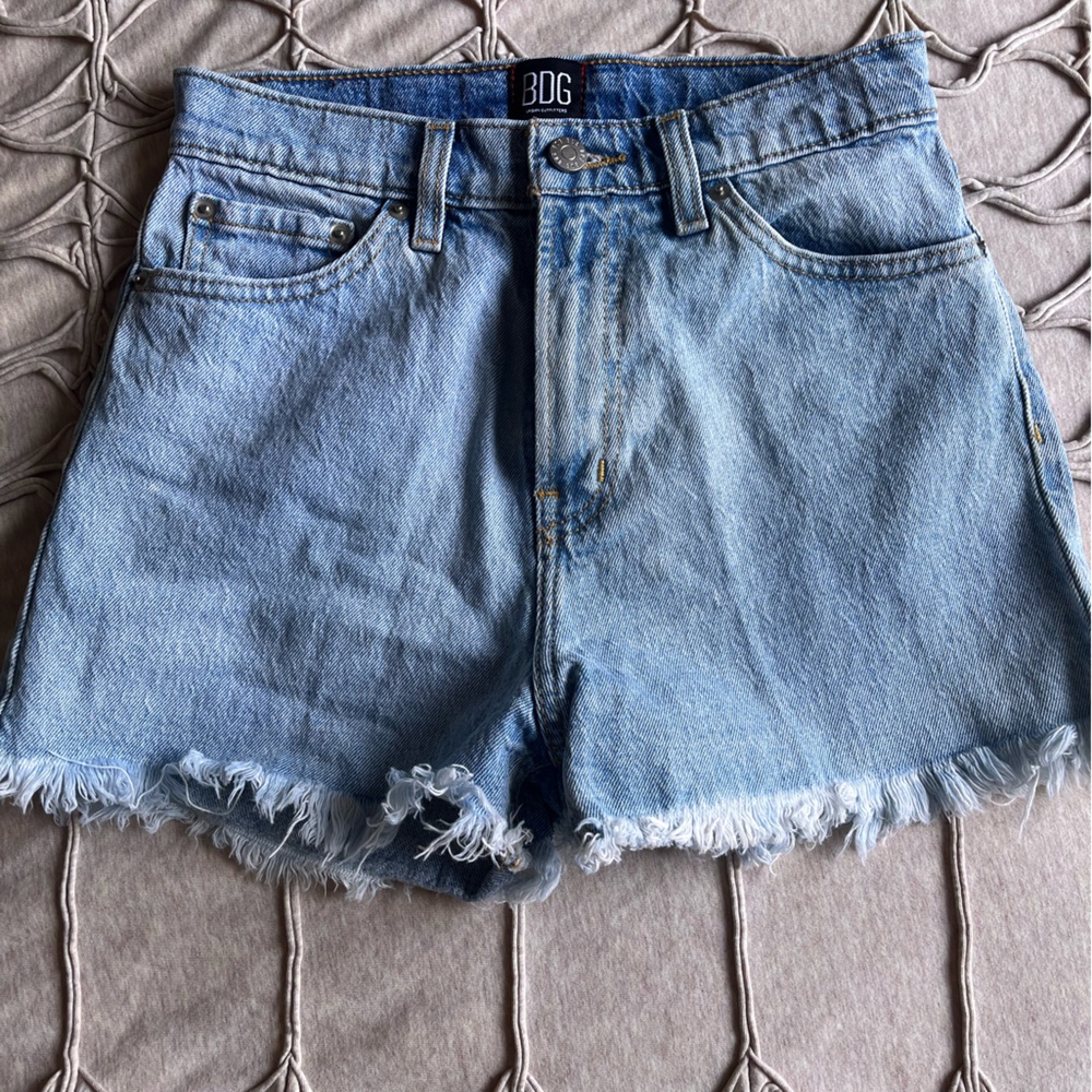 BDG Girlfriend High Rise Short